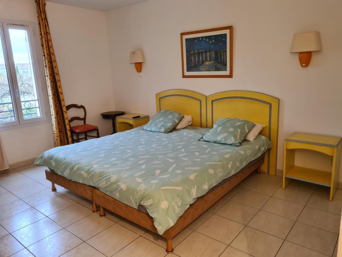 Joli Mazet Provencal De Camargue Villa Arles Exterior photo